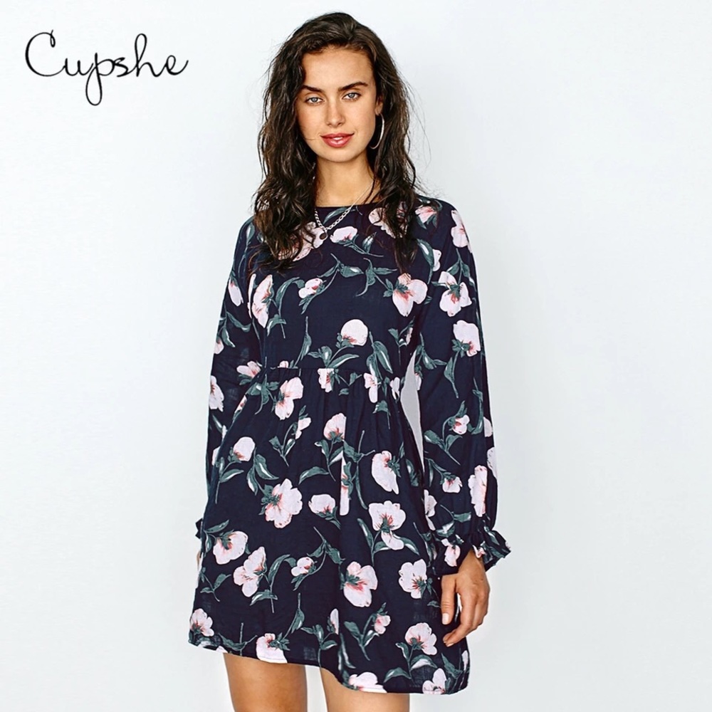 🔥🔥Cupshe Long Sleeve Floral Dress